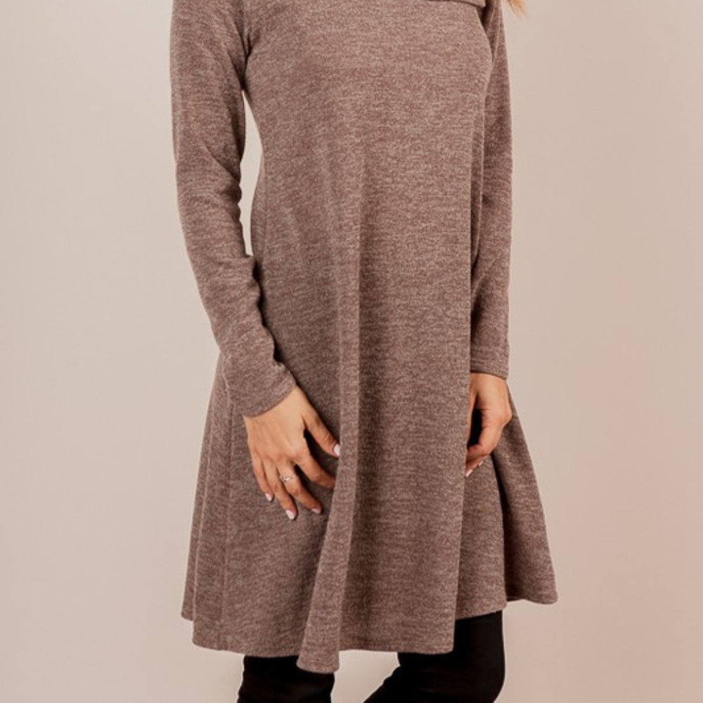 *JUST 1 LEFT*   SUPER SOFT HEATHER KNIT MIDI DRESS - Picture 4 of 6